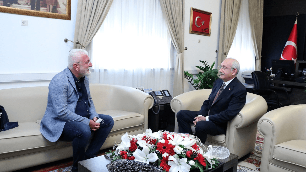 Onur Akın, Kemal Kılıçdaroğlu'na rest çekti: "Şarkılarımı kullanmamanızı ve kaldırmanızı istiyorum"