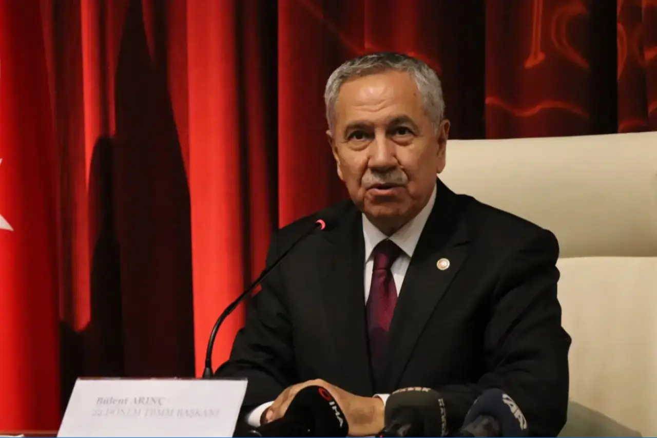 Bülent Arınç'tan Melih Gökçek çıkışı: Savcı çağırırsa koşa koşa giderim